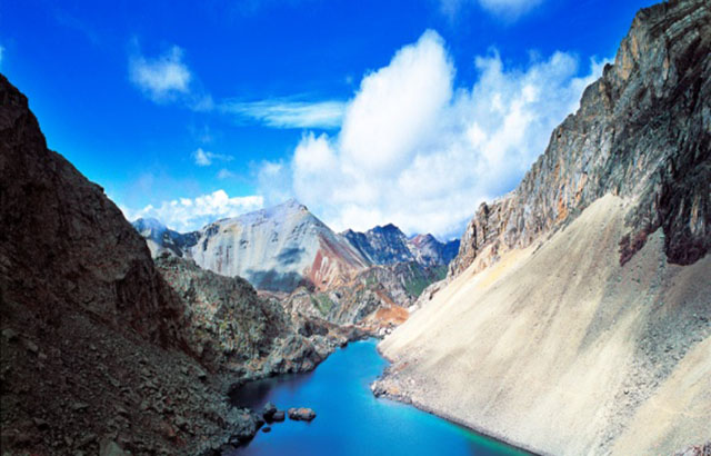 巴拉格宗景区旅游提升策划及商业模式专题研究