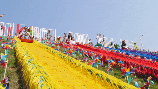 1653647442957668.gif 640 (2).gif