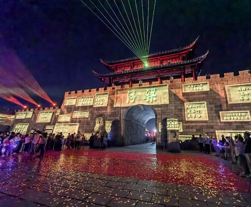 巅峰夜游 | 巅峰震撼系列为国庆假期“夜经济”加码